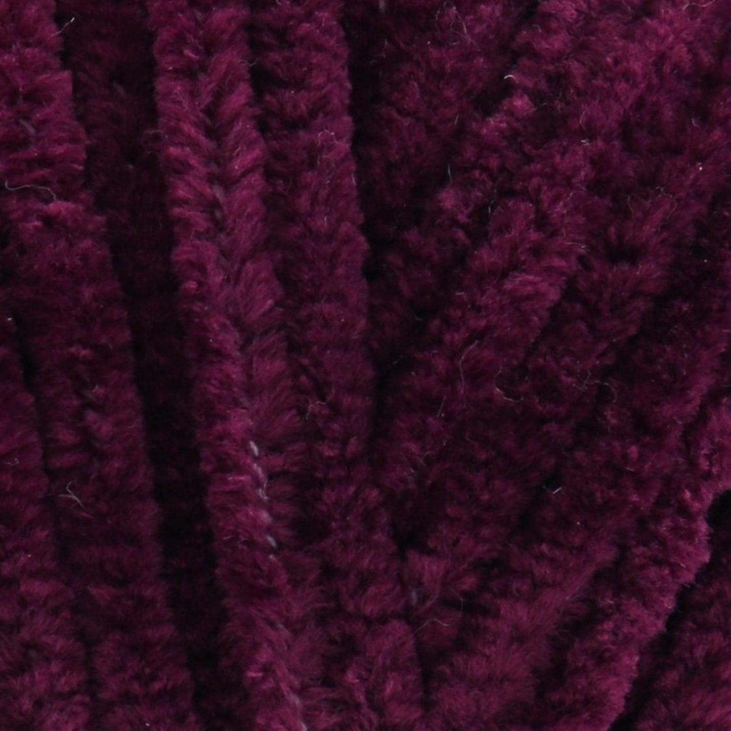 [James C Brett] B52 Flutterby Burgundy 100% Supersoft Polyester Yarn - 175M, 100g Chunky