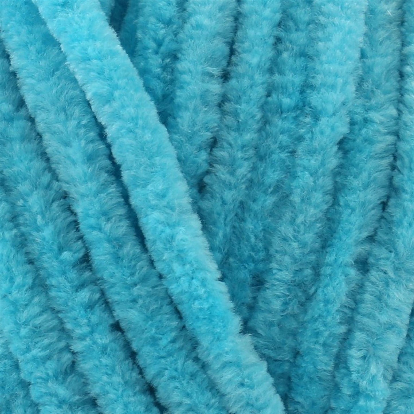 [James C Brett] B49 Flutterby Azure 100% Supersoft Polyester Yarn - 175M, 100g Chunky