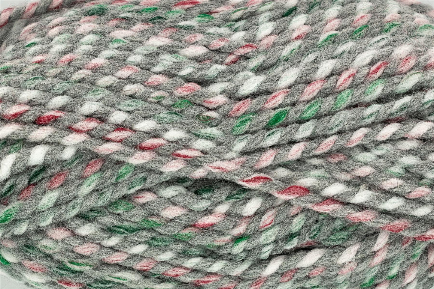 Christmas Yarn - 88m, 100g Super Chunky