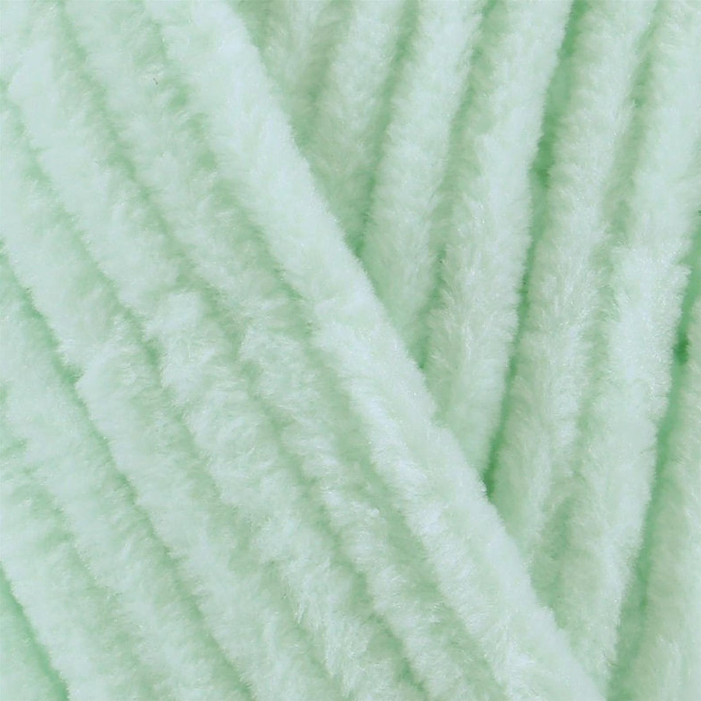 [James C Brett] B11 Flutterby Apple 100% Supersoft Polyester Yarn - 175M, 100g Chunky