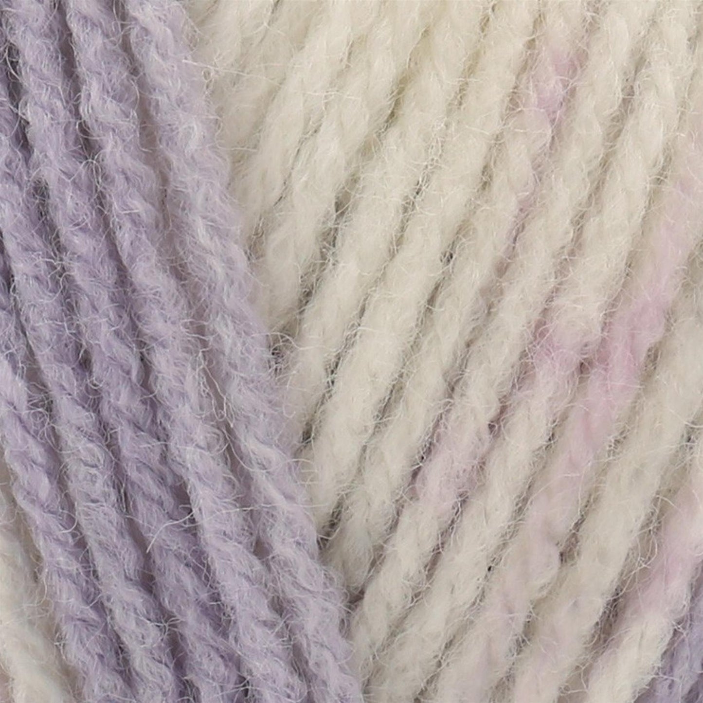 Cosy Love Yarn - 212m, 100g Aran