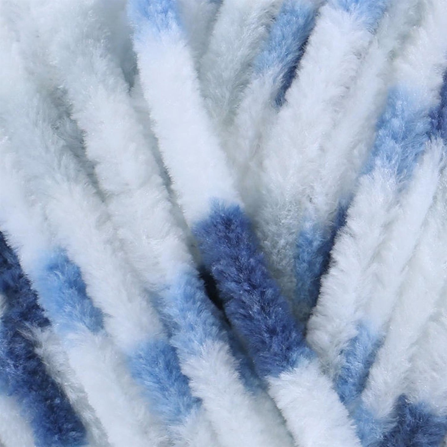 [James C Brett] B13 Flutterby Blue Spot 100% Supersoft Polyester Yarn - 175M, 100g Chunky