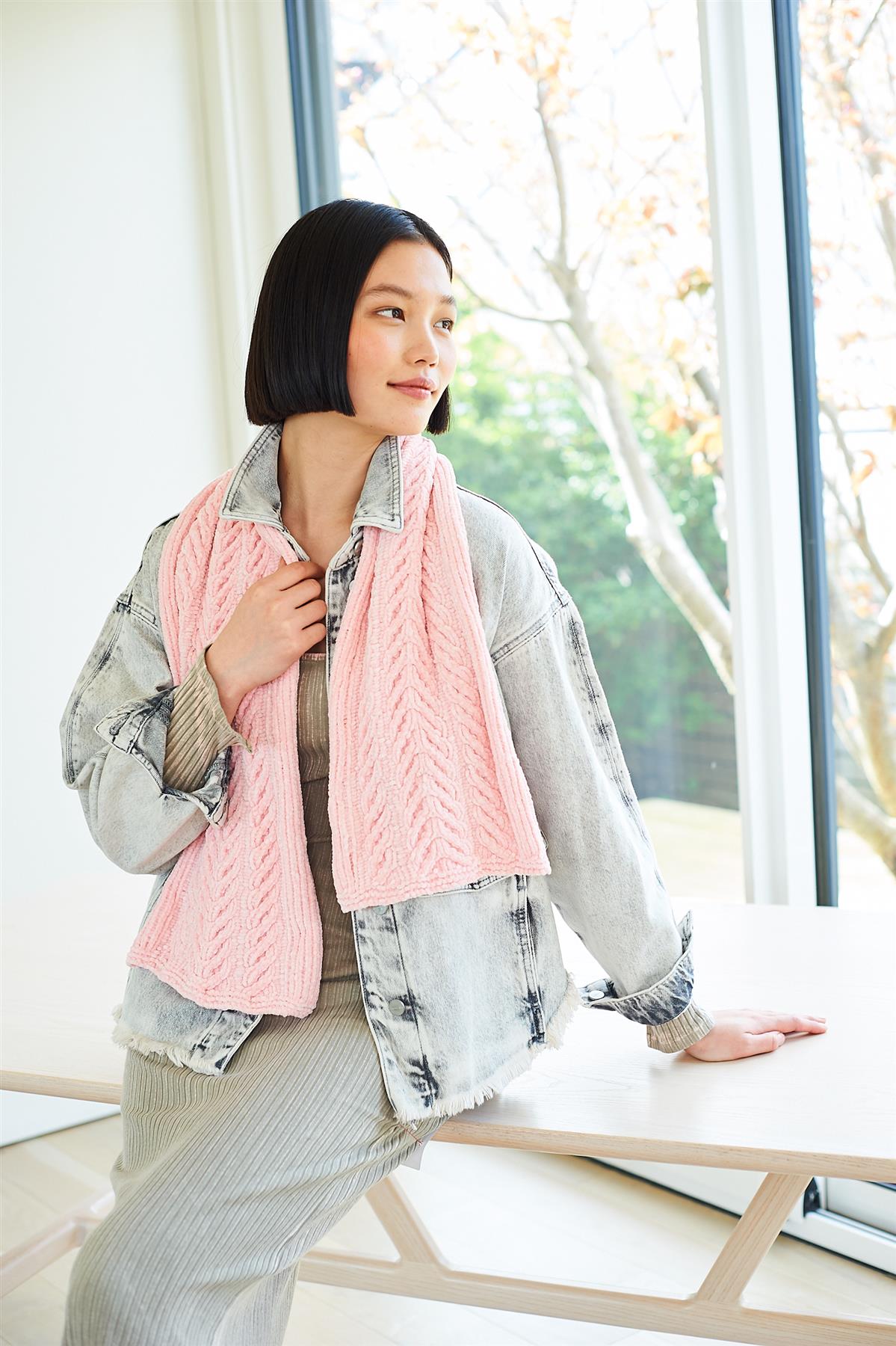 [Stylecraft] 10084 Squeeze Me Pattern